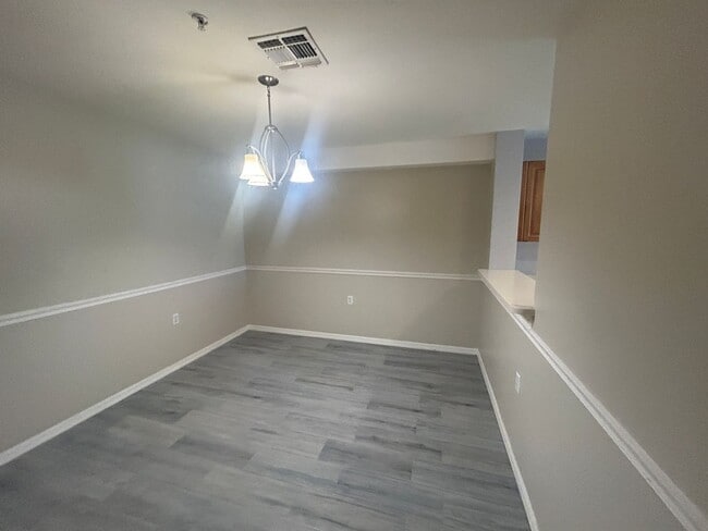 Building Photo - Coming Mid July 2/2.5 Townhome - Villages of Stoney Brook