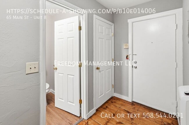 Building Photo - 65 Main St