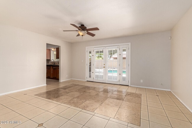 Foto del edificio - 1887 E Palmcroft Dr