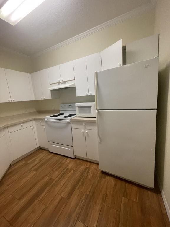 Photo - 3725 Conroy Rd Apartment