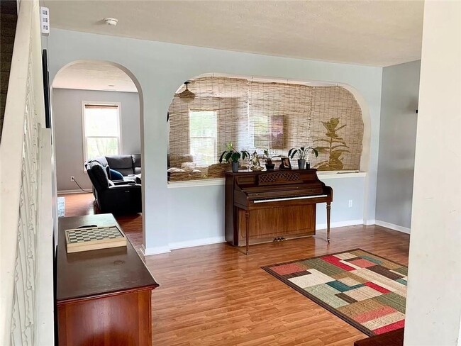 Building Photo - 6105 Eagles Nest Blvd
