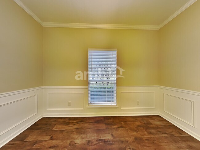 Building Photo - 2635 Planters Point Boulevard