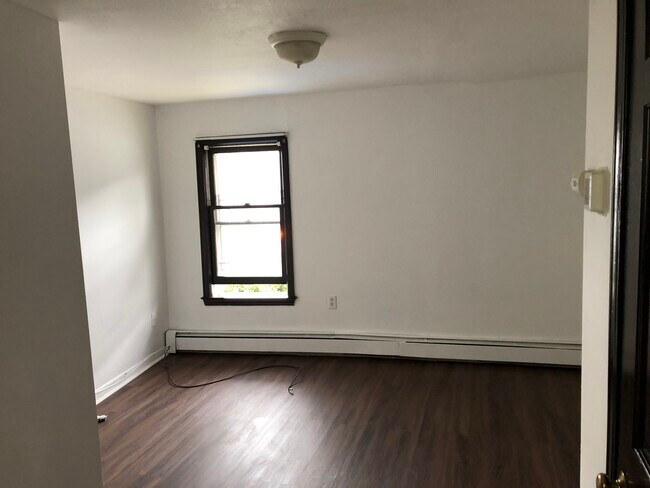 Foto del edificio - 11 Grandview Rd