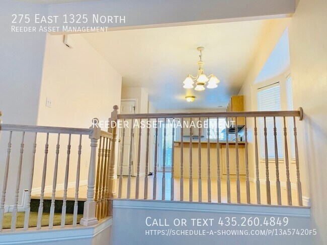 Foto del edificio - 5 Bedroom 3 Bathroom Home In Layton with B...