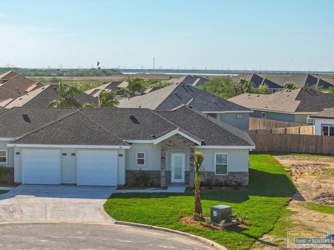 Foto del edificio - 18 S Bay Hill Dr