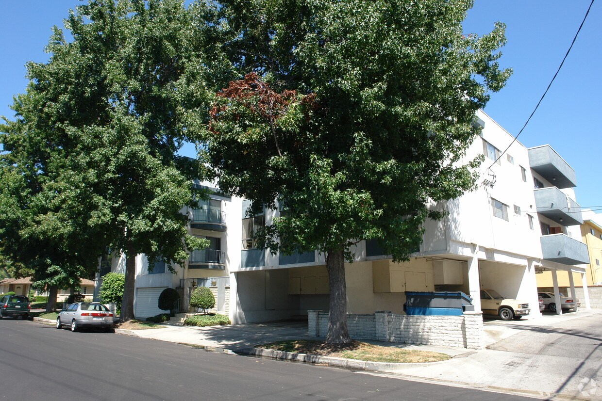 Building Photo - Babcock Terrace