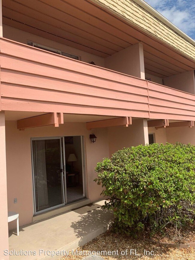 Foto del edificio - 2 br, 1.5 bath House - 2489 Country Club Dr
