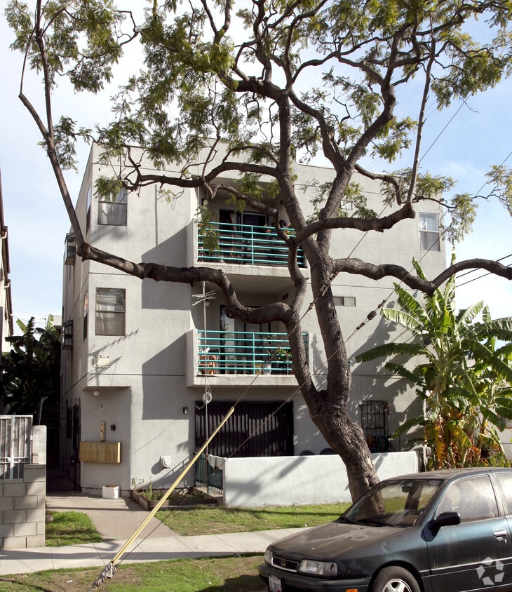 Building Photo - 726 Rose Ave