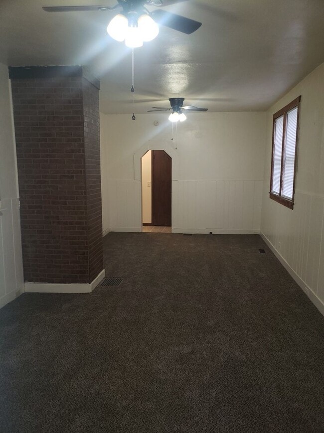 Foto del edificio - 2 BR House near Main Street Corridor