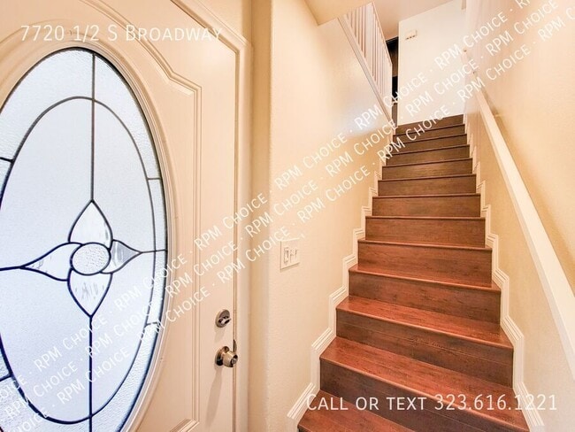 Building Photo - 7720 1/2 S Broadway-