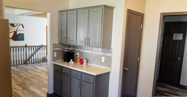 Foto del edificio - 3855 N 210th St