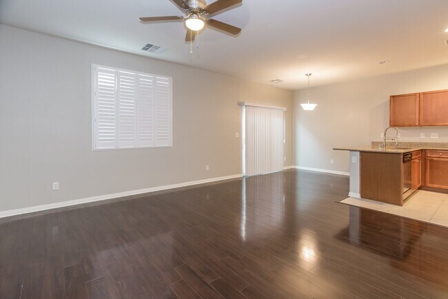Building Photo - 3919 N Zodiacal Light St