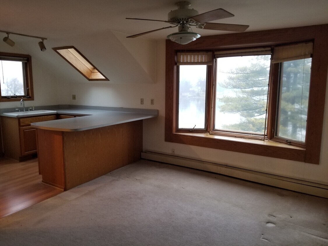S74W17330 Lake Dr Unit S74W17330 lake drive, Muskego, WI 53150