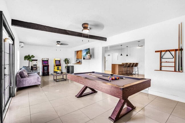 Foto del edificio - 18725 NE 18th Ave