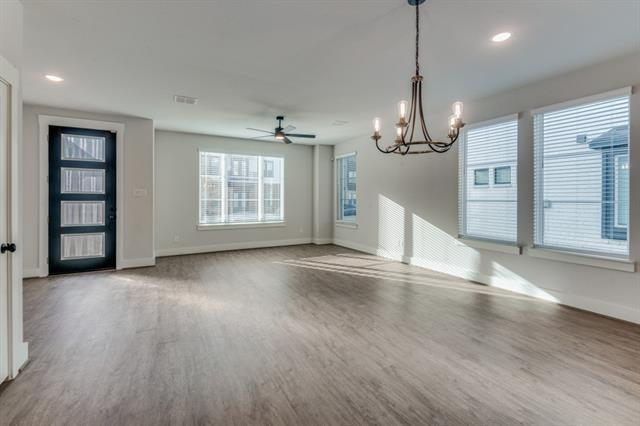 Building Photo - 821 Crystal Oak Ln
