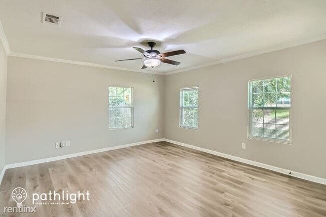 Building Photo - 3 br, 2 bath House - 3008 Van Horn Avenue ...