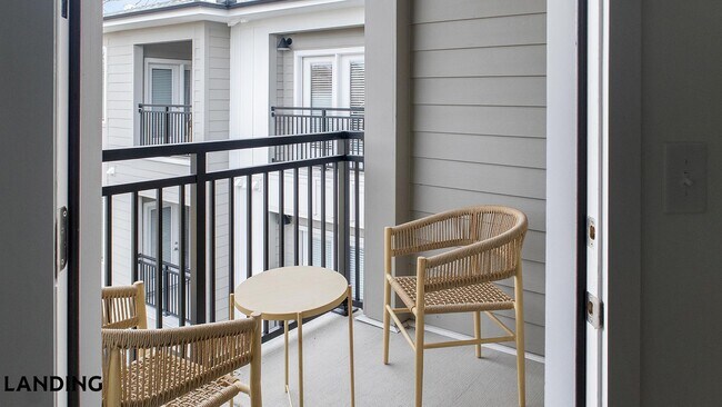 Building Photo - 2110 Birkhall St