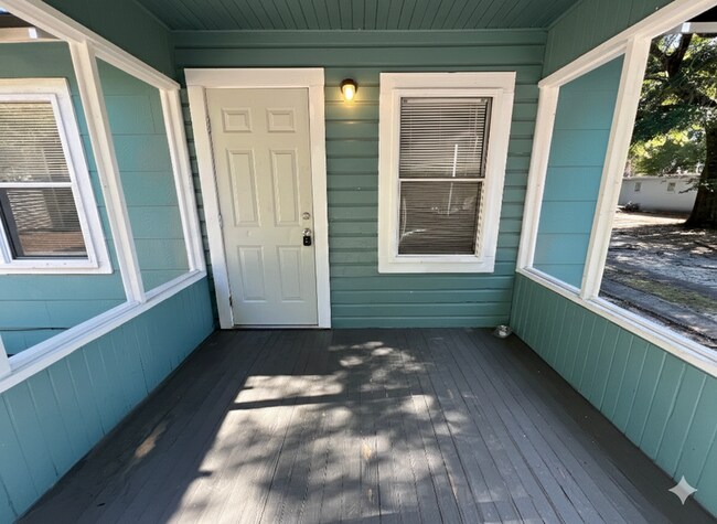 Foto del edificio - 33 Magnolia Ave SE