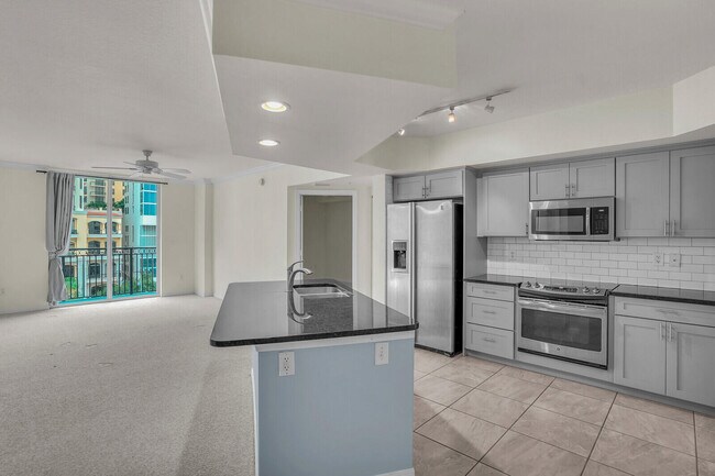 Foto del edificio - 600 S Dixie Hwy