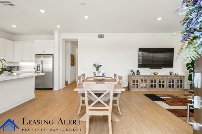 Foto del edificio - 26773 Laurel Mountain Lp