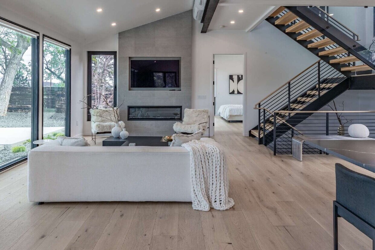 Foto principal - Modern Luxury Rental with Unobstructed Fla...