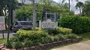 Building Photo - 3000 Riverside Dr