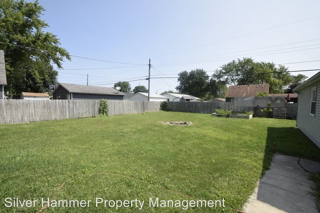Building Photo - 3 br, 1.5 bath House - 737 Governor Road