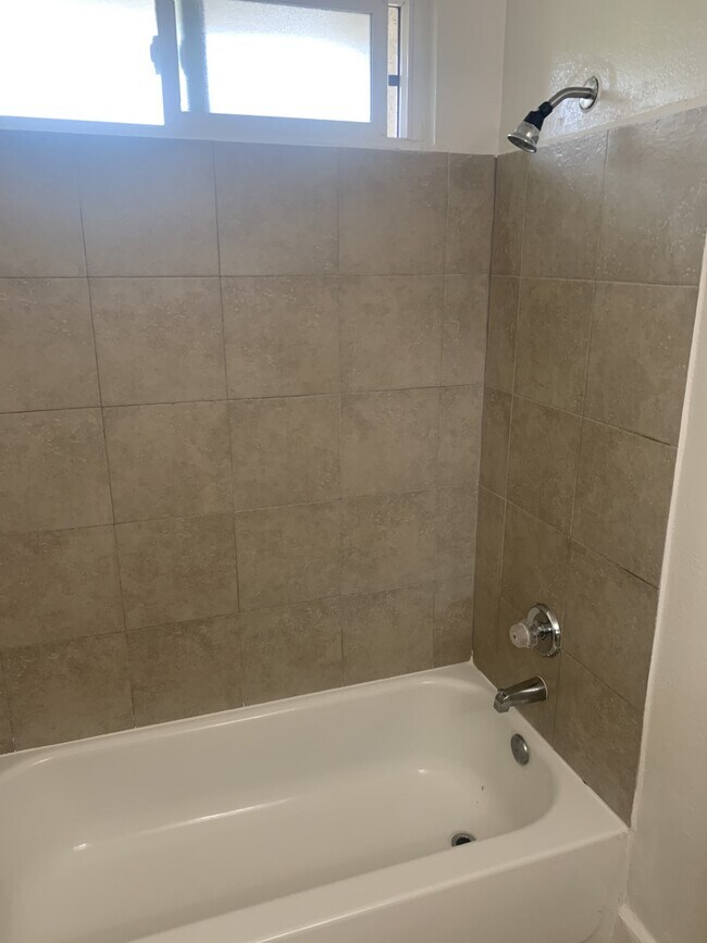 Foto del edificio - 1140 Molino Ave