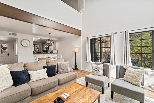 Building Photo - 208 Village Bay