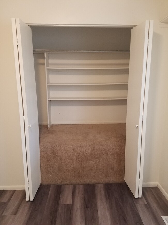 Closet #2 - 1325 Lincoln Ave