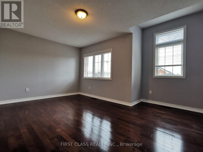 Building Photo - 279 River Ridge Blvd