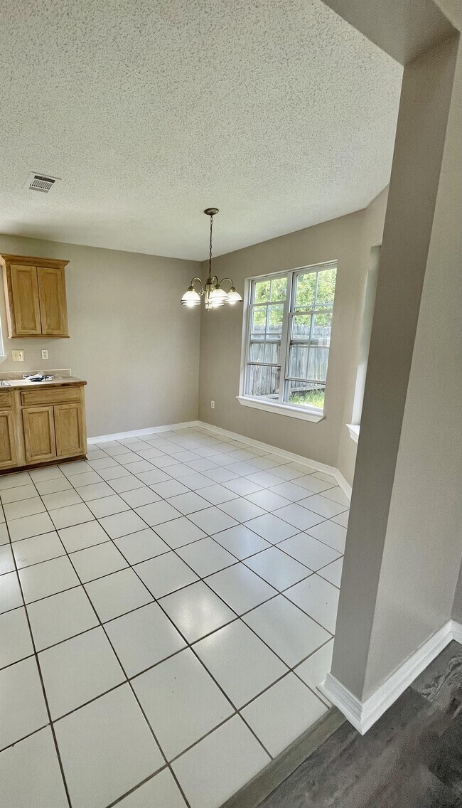 Photo - 13442 Locust Hill Dr House