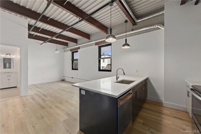 Building Photo - 189 N Main St