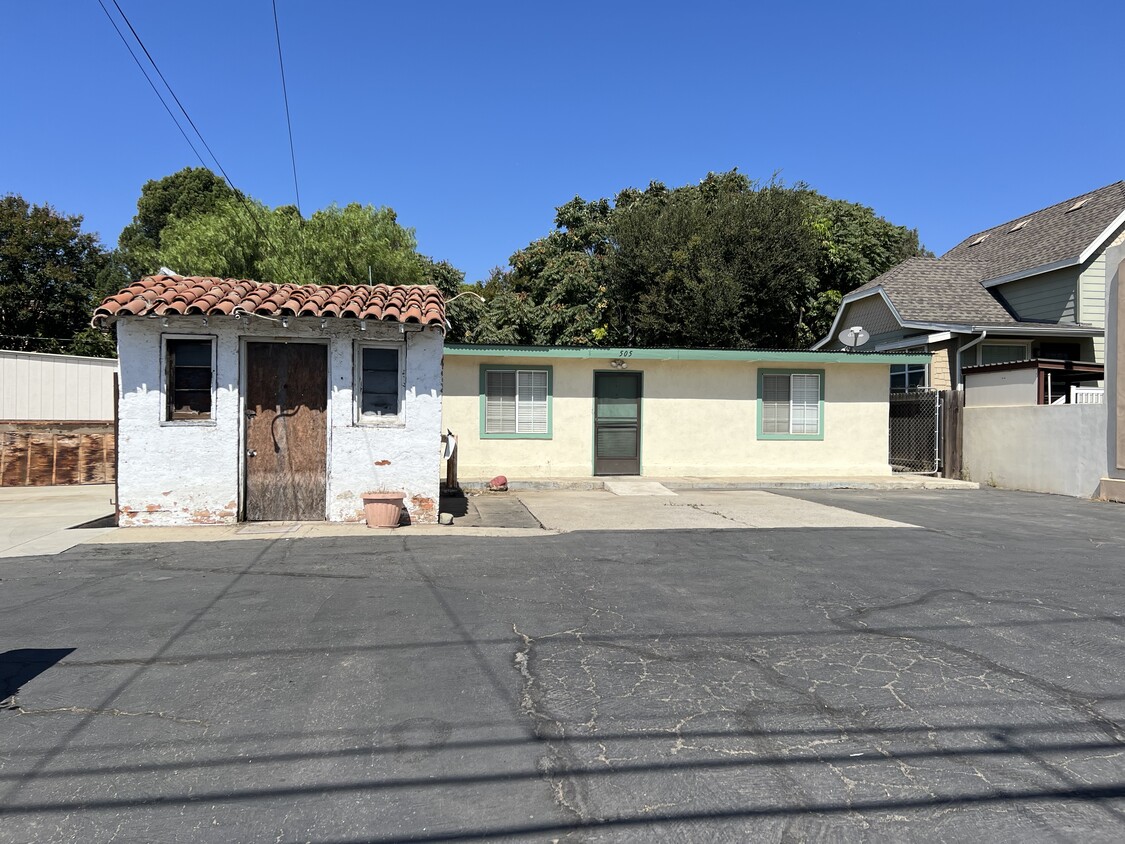 Primary Photo - 505 E Main St