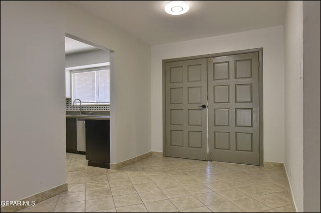 Foto del edificio - 3807 Waymore Dr
