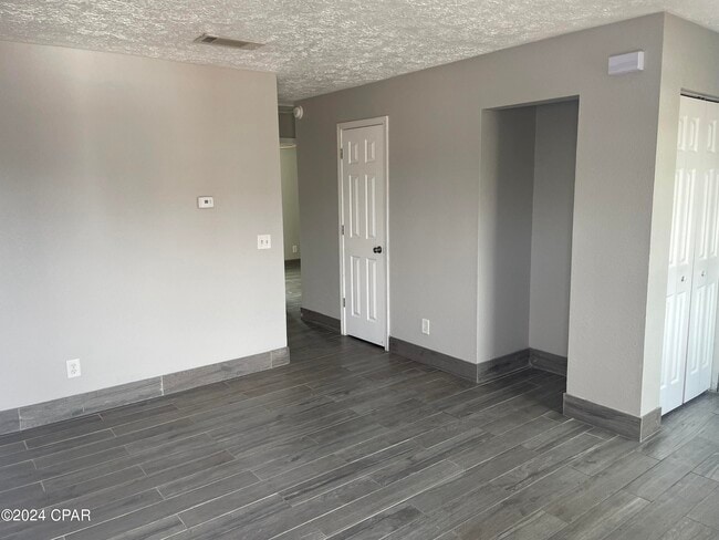 Foto del edificio - 400 E 19th St