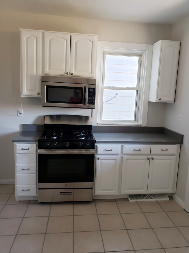 Cocina - 51 Sterling St