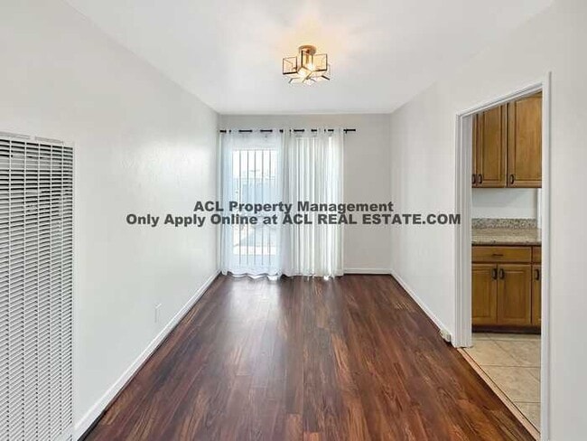Building Photo - WE DO NOT ADVERTISE ON CRAIGSLIST OR FACEBOOK MARKET PLACE