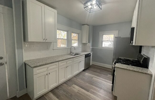 Foto del edificio - 3235-3257 Oak Rd