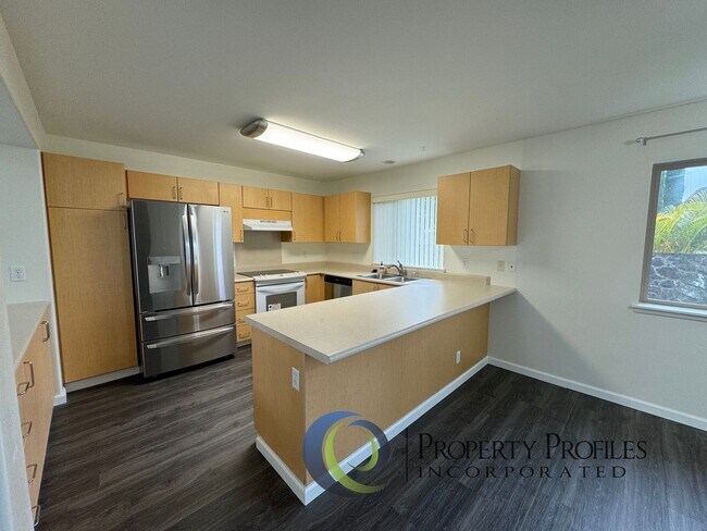 Building Photo - Mililani Mauka 3 Bedroom, 2.5 Bath Corner ...