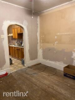 Building Photo - 3 br, 1 bath House - 1424 Walnut Street