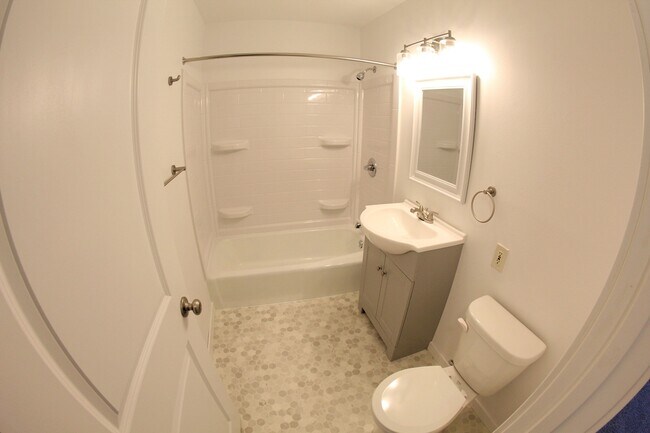 Foto del edificio - Bishop's Place Apartments