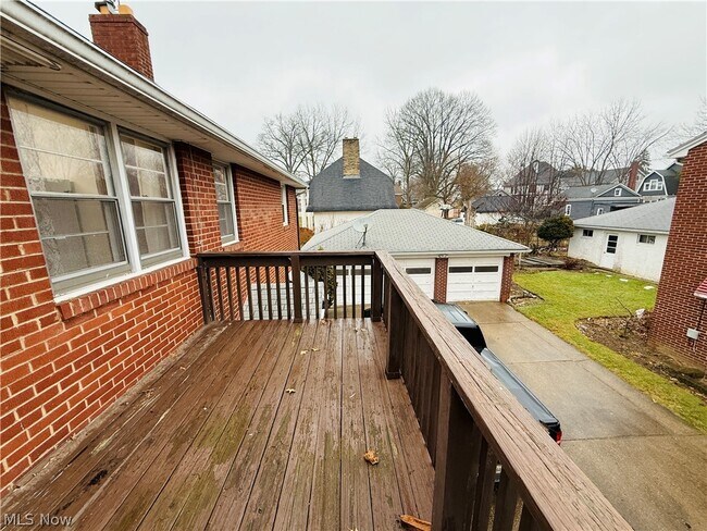 Foto del edificio - 1602 Logan Ave NW