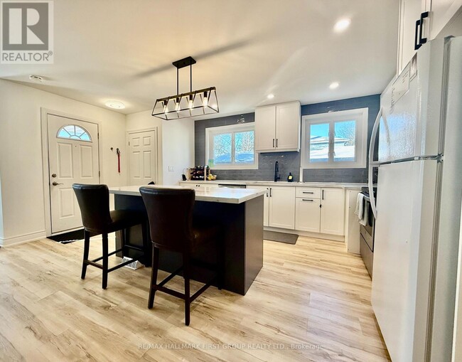 Photo du bâtiment - 851 Bem Ave