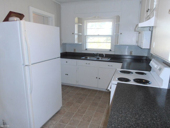 Building Photo - 2285 Gillis Hill Rd