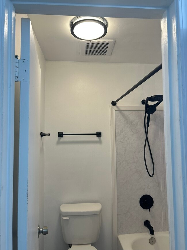 Building Photo - 3980 Crayrich Cir