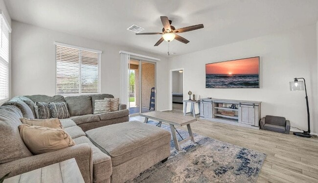 Building Photo - 17255 W Cavedale Dr