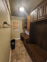 Building Photo - 415 Antietam Dr Building Photo - 415 Antietam Dr