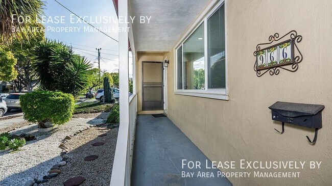 Building Photo - Meticulous 2BR/1BA house, blocks from CalT...