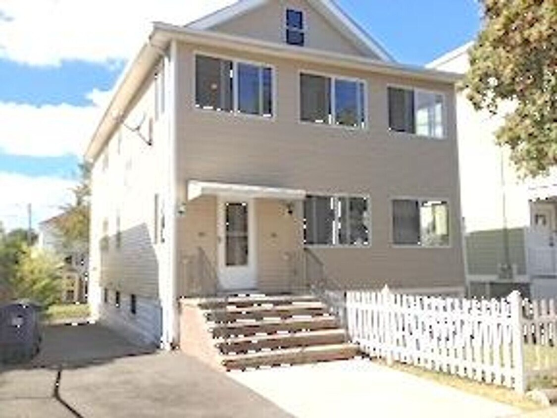 Foto del edificio - 3 Bed in Lower Allston Available 8/1
